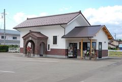 レトロ横丁商店街(旧ふれあい通り)